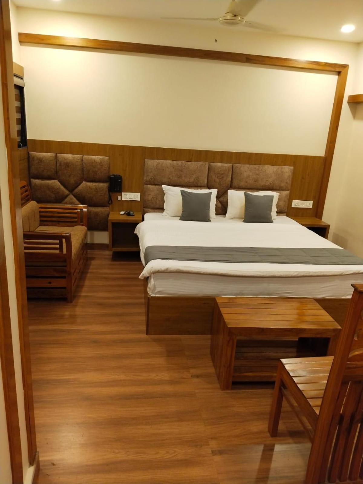 Hotel President Park Coimbatore Exterior photo
