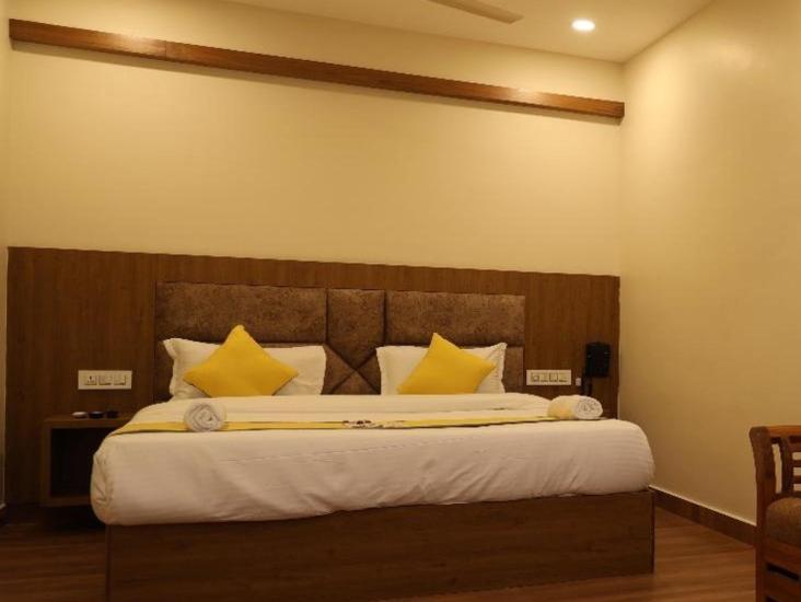 Hotel President Park Coimbatore Room photo