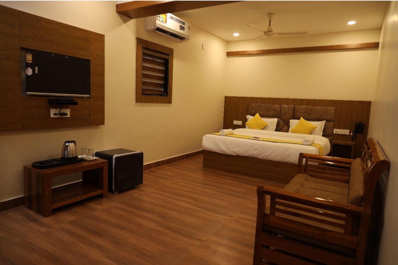 Hotel President Park Coimbatore Exterior photo